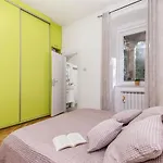 Carolina Apartment *