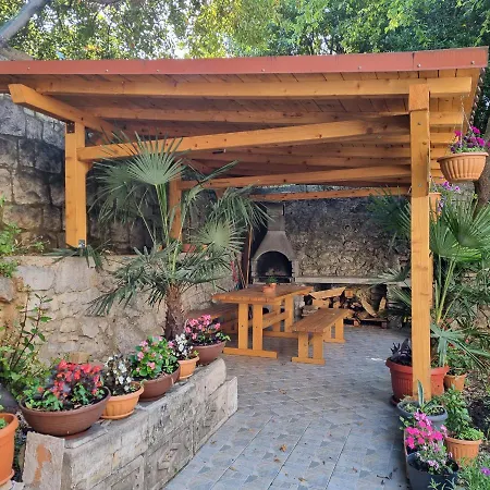 Apartman Carolina *