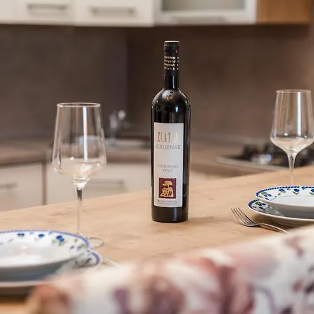 Carolina アパート