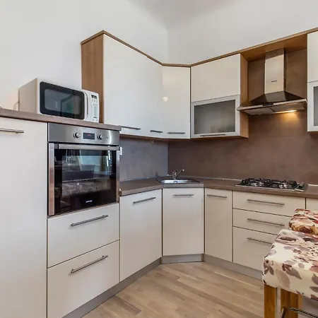 Apartman Carolina *
